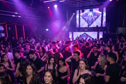 vibe-malam-social-suicide