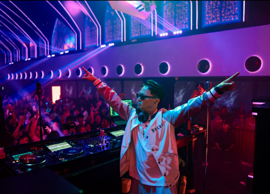 alexa suites and lounge bar pik