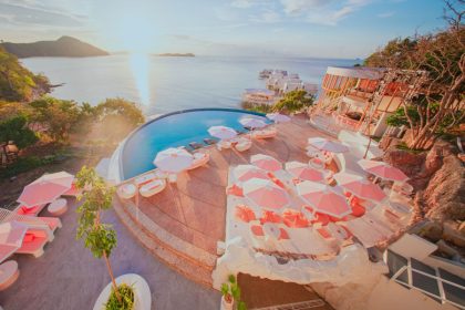 beach bar di labuan bajo
