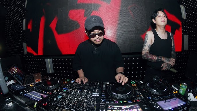 skill dj robstee yang selalu mengguncang party anak mudah sekarang