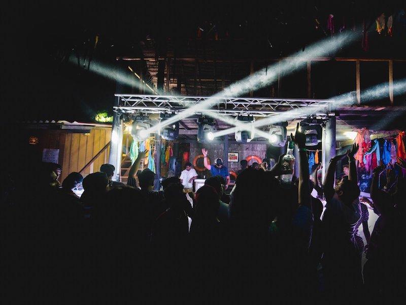 Fenomena Clubbing Anak Di Bawah Umur: Tren Berbahaya yang Makin Marak